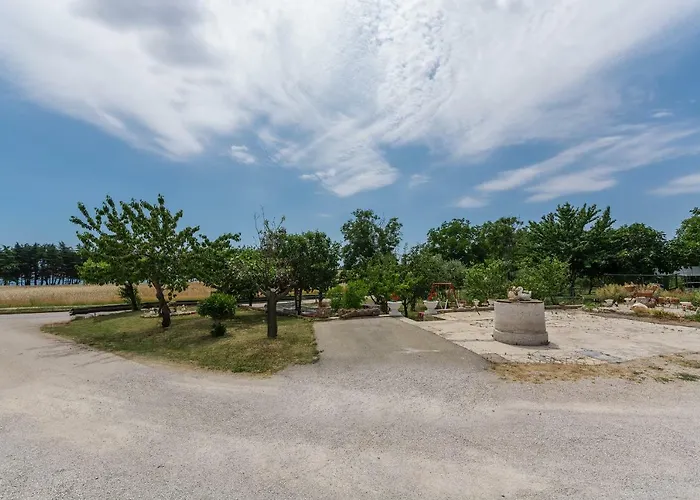 Mijat Novigrad Istria