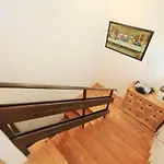 Mijat Appartamento *