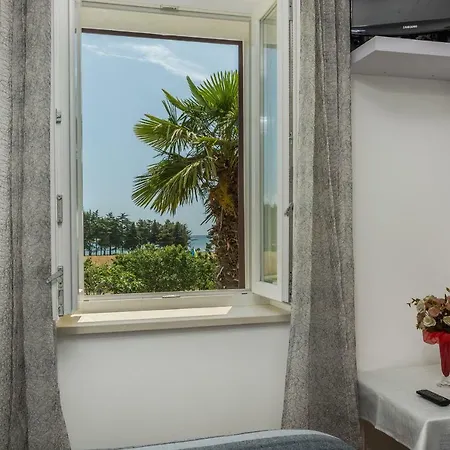 Mijat アパート Novigrad Istria